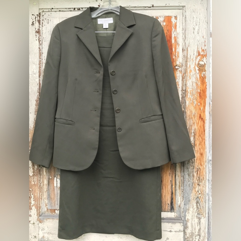 Petite Sophisticate Stretch Olive Ensemble